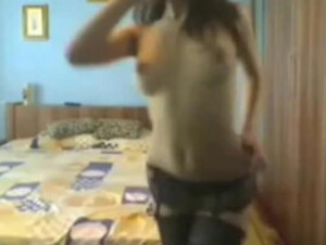 Hottie with perfect body dances on webcam