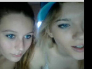 2 Sexy teens dance for me