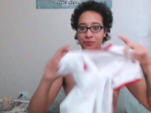 REAL NERD READING BOOK NAKED ON CAMS