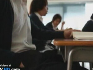 日本人巨乳教師が生徒の命令に従う